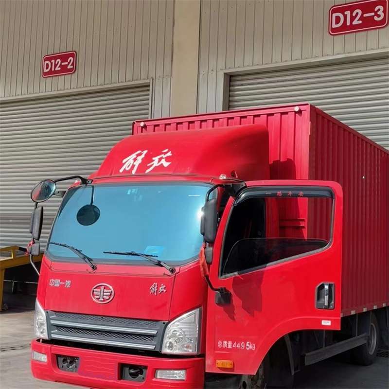 日照市阿拉尔市物流专线：大件快运与进仓出口的高效之旅